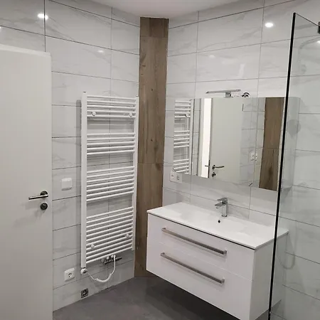 Und Vinoteka David * Smihel nad Pliberkom