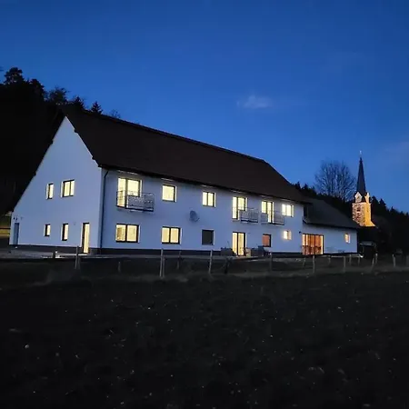 Und Vinoteka David Apartman