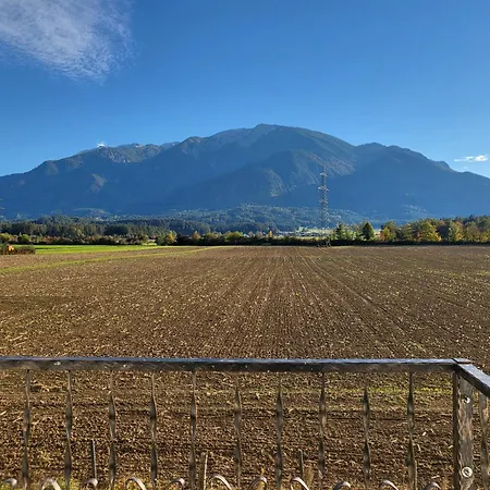 Und Vinoteka David Apartman *